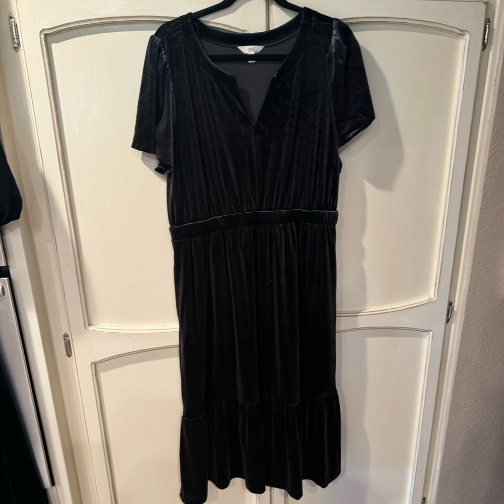 Terra&sky black/deep blue mid-length dress. Size 14.